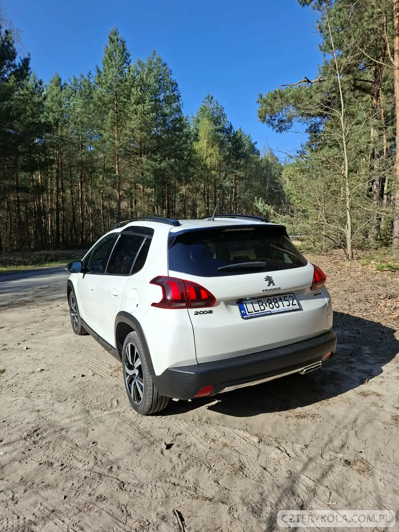 Peugeot- 2008- 2018 