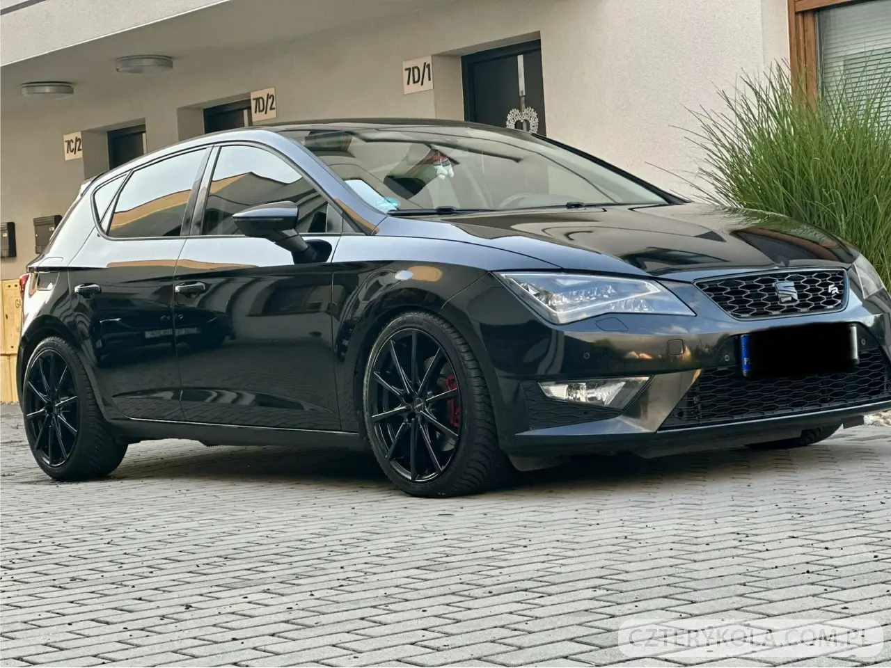 Seat- Leon- 2014 