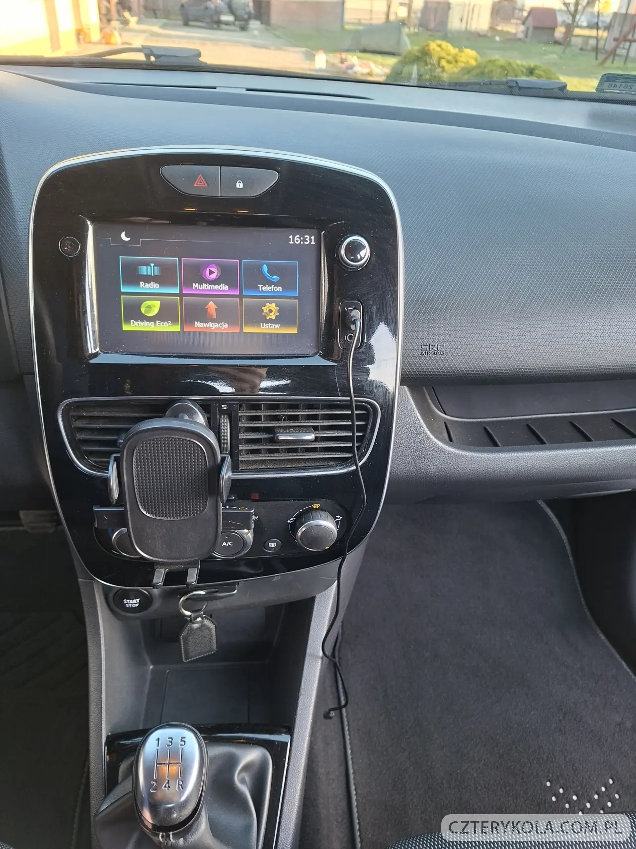 Renault- Clio- 2016 