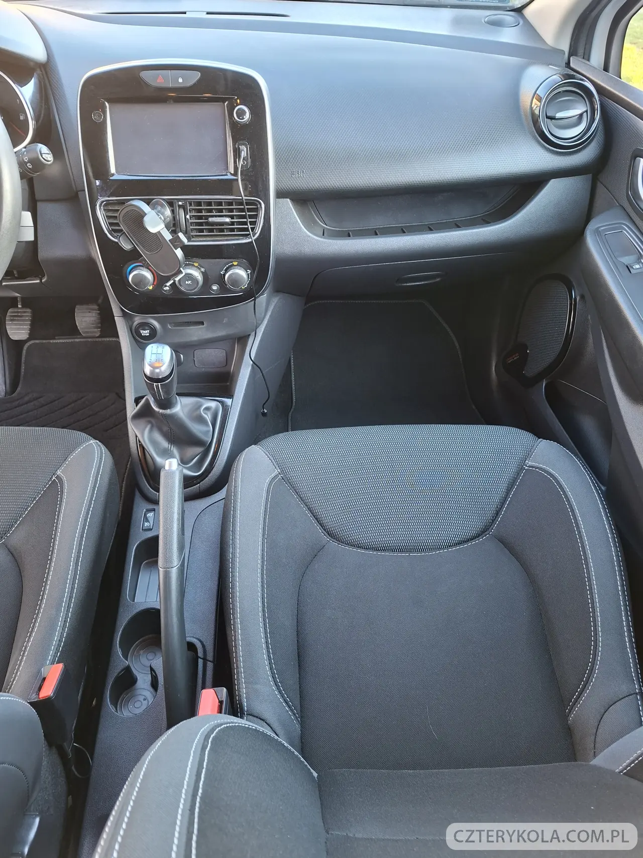 Renault- Clio- 2016 
