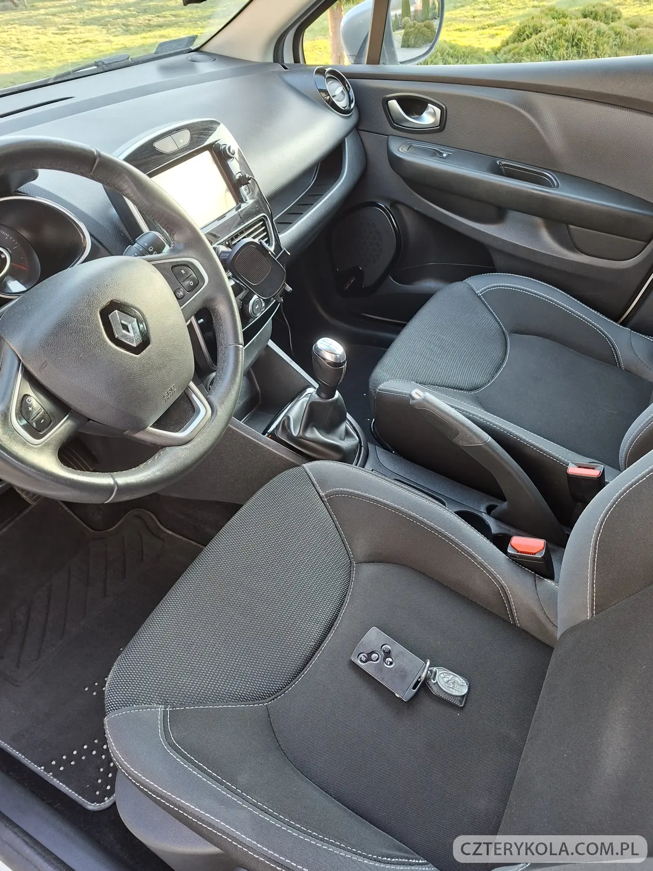 Renault- Clio- 2016 