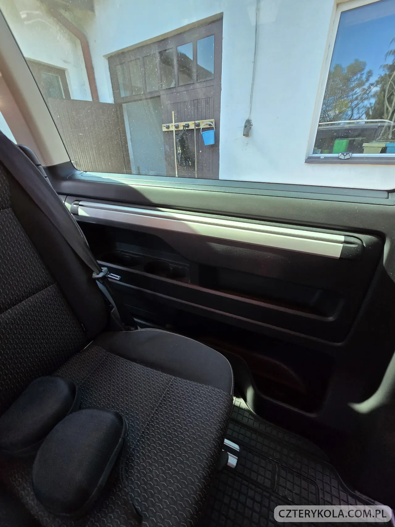 Volkswagen- Transporter- 2016 