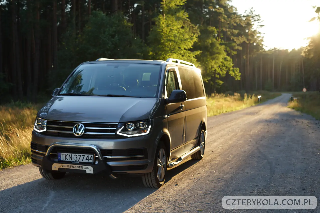 Volkswagen- Transporter- 2016 