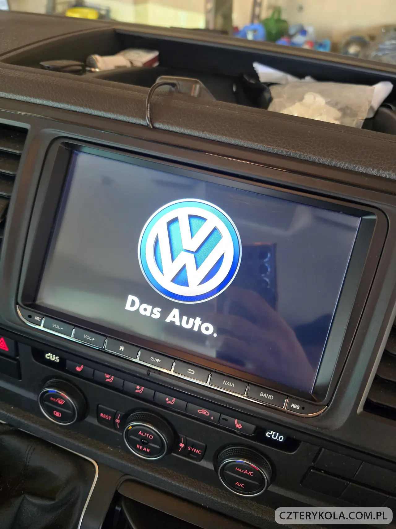 Volkswagen- Transporter- 2016 
