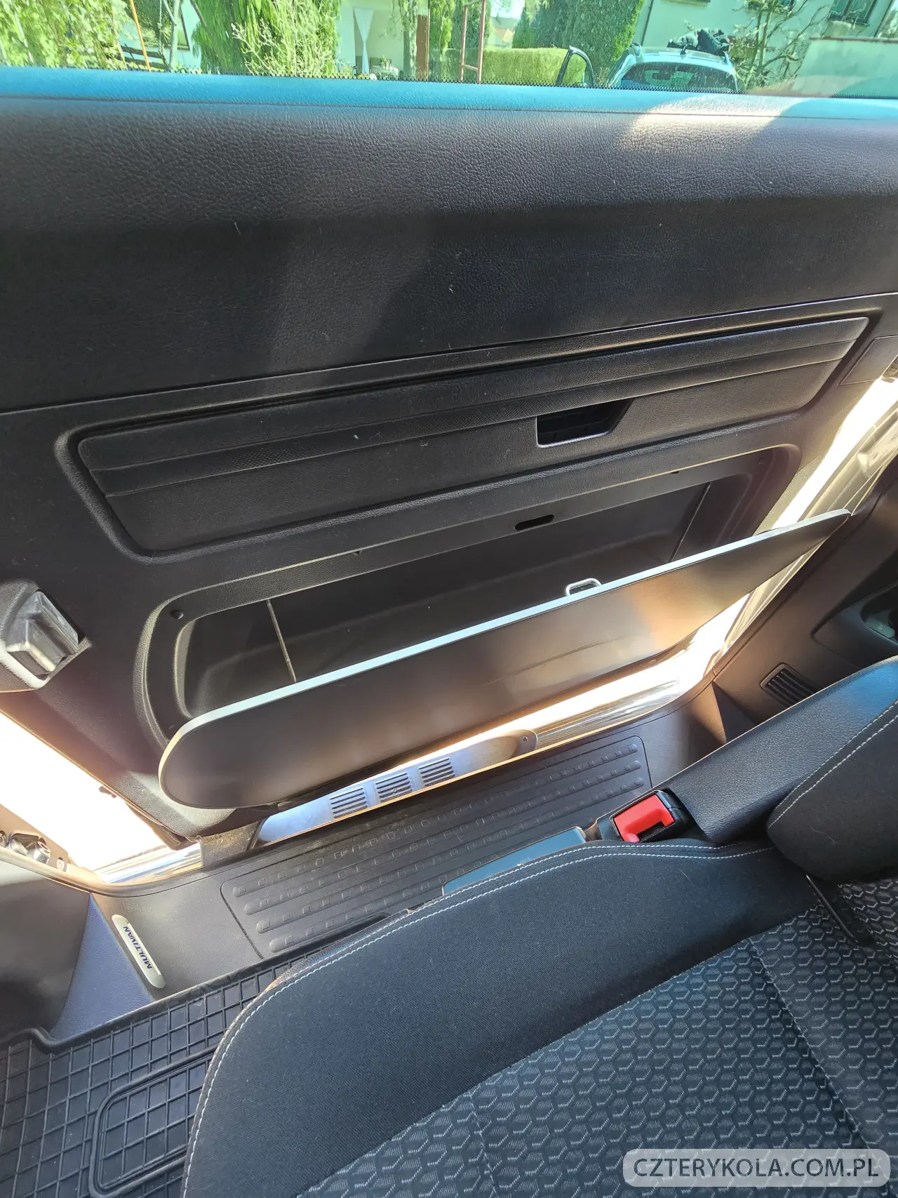Volkswagen- Transporter- 2016 