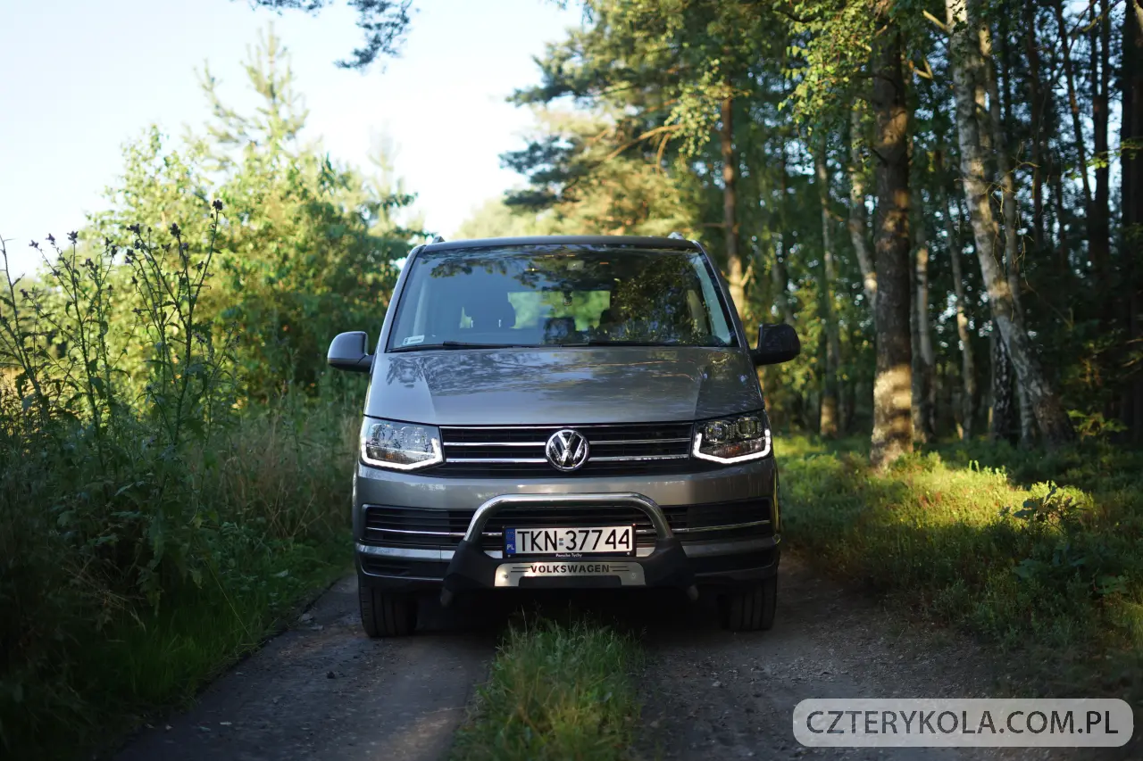Volkswagen- Transporter- 2016 