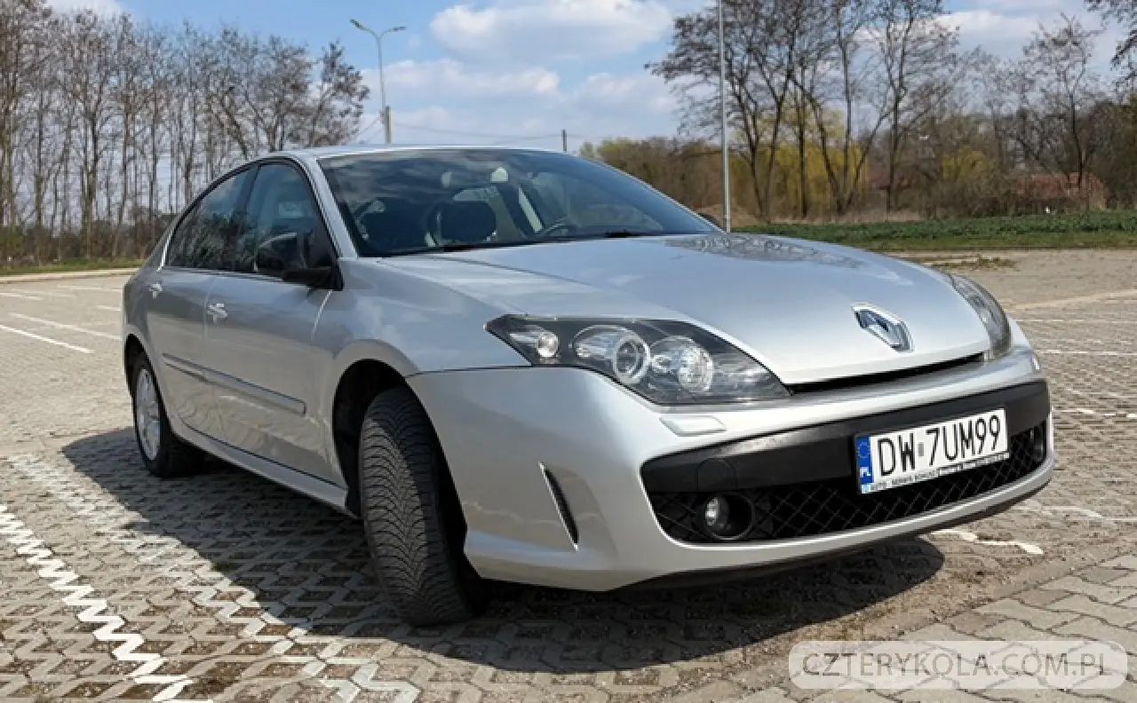 Renault- Laguna- 2010 