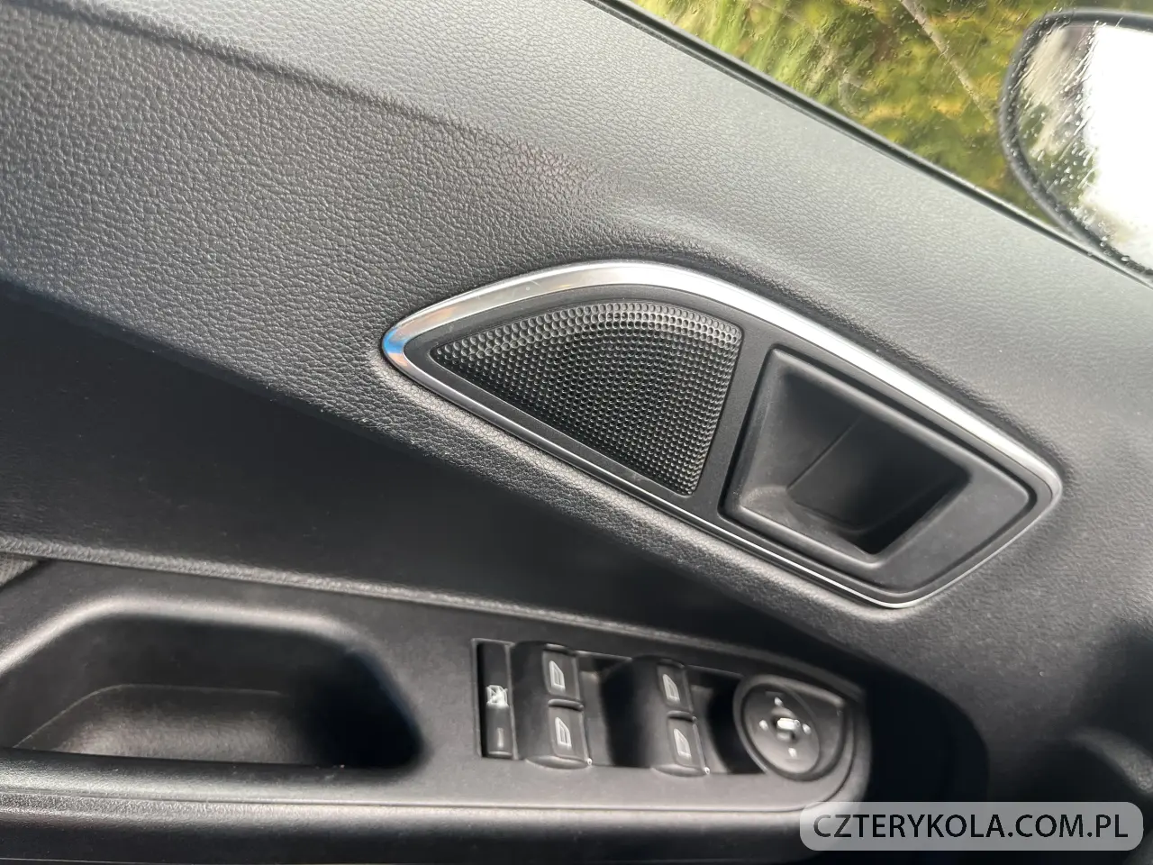Ford- B-MAX- 2014 