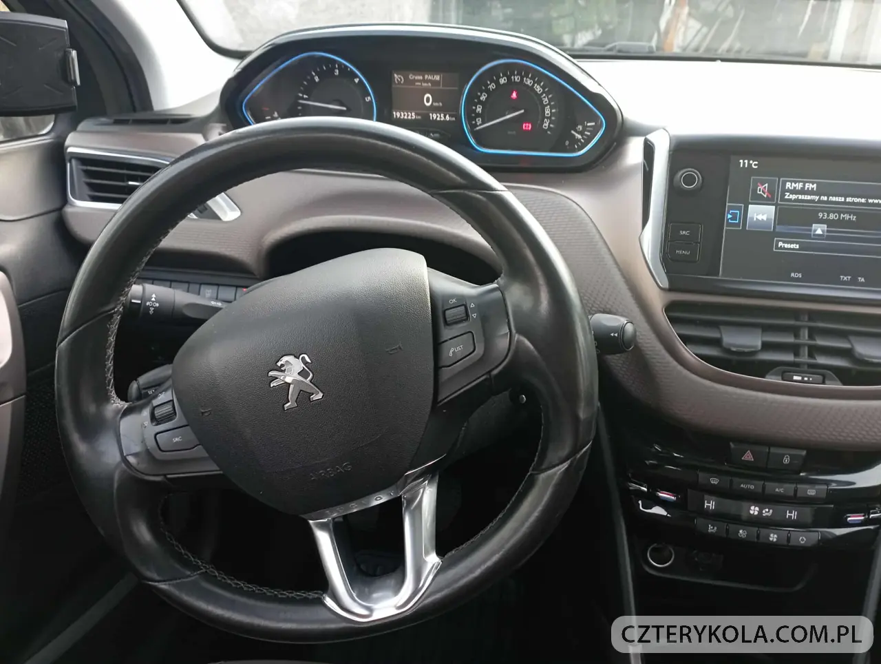 Peugeot- 2008- 2015 