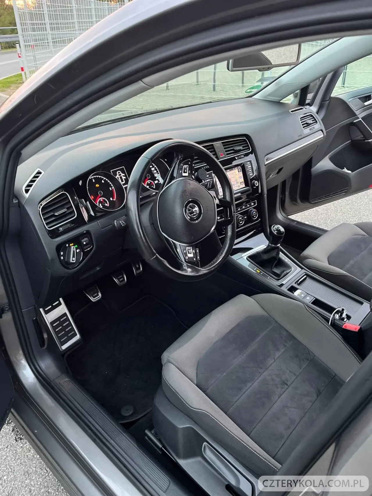 Volkswagen- Golf- 2015 
