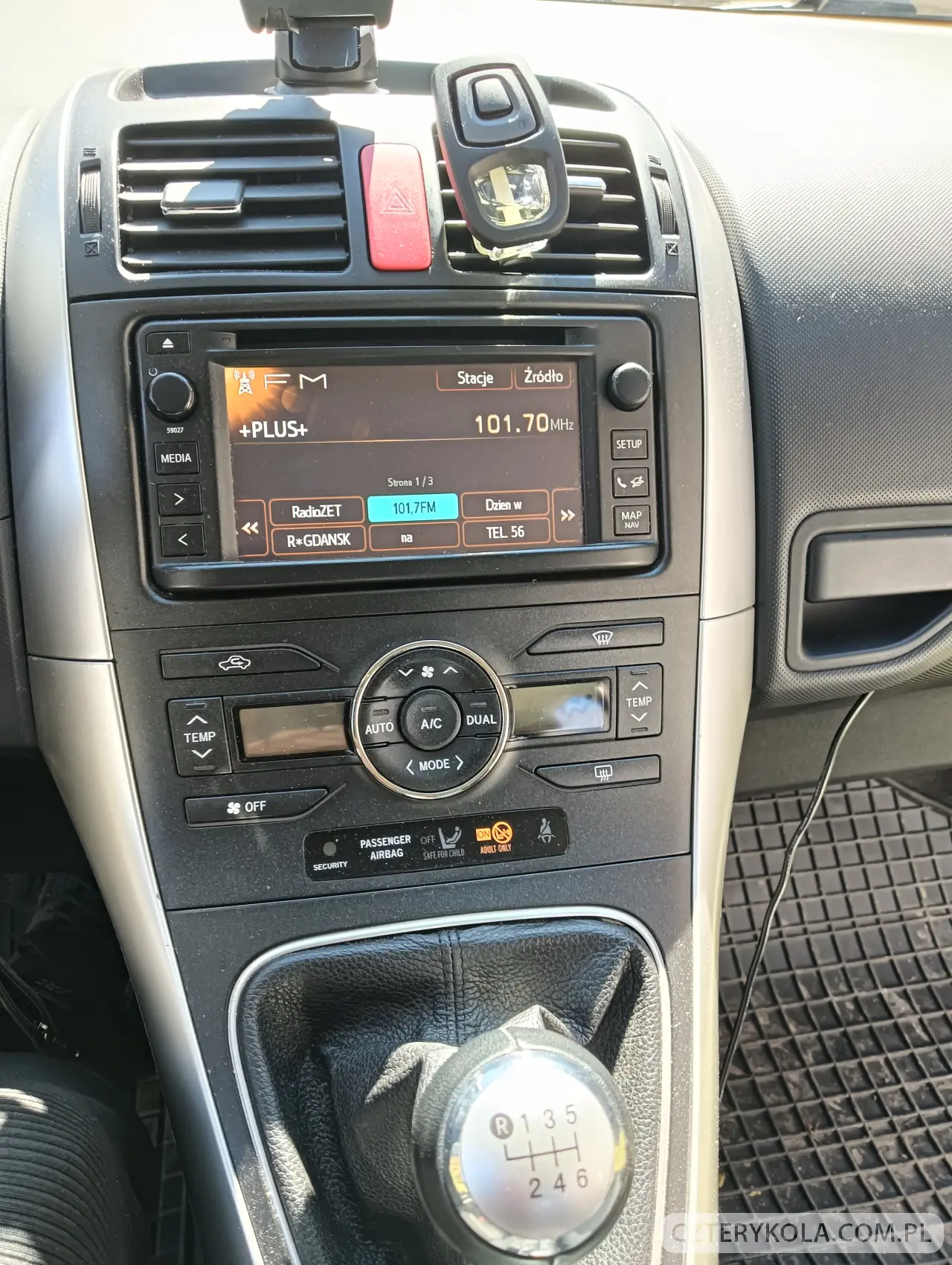Toyota- Auris- 2012 