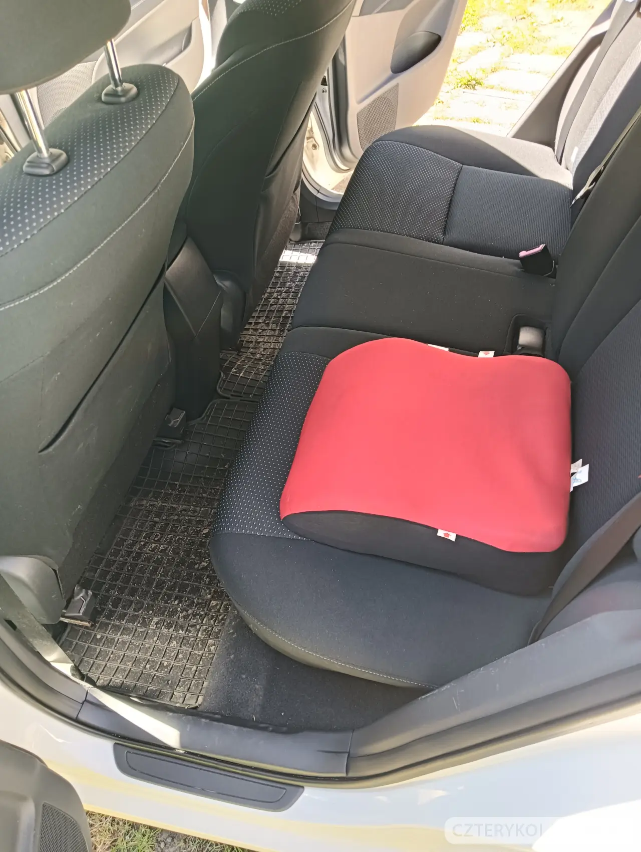 Toyota- Auris- 2012 