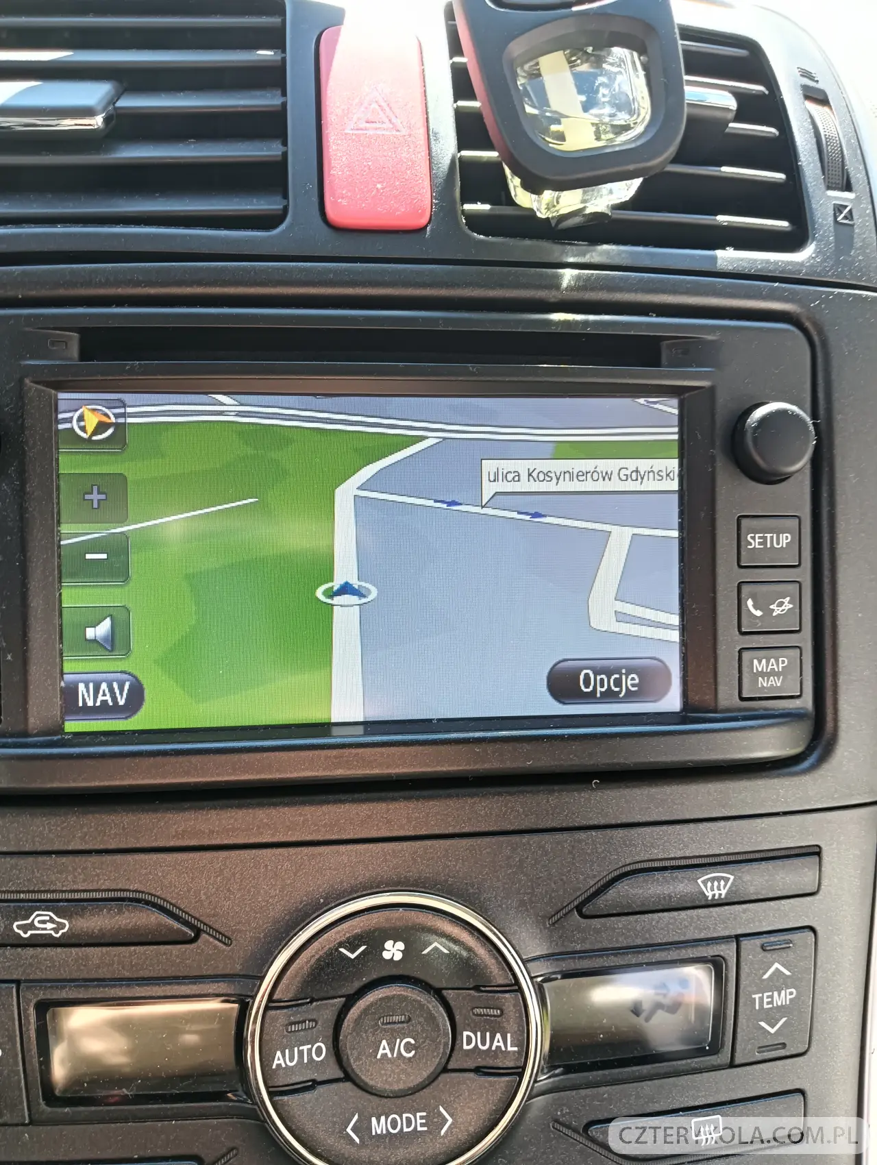Toyota- Auris- 2012 