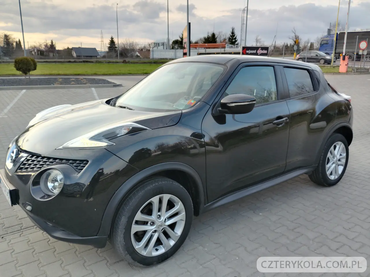 Nissan- Juke- 2016 