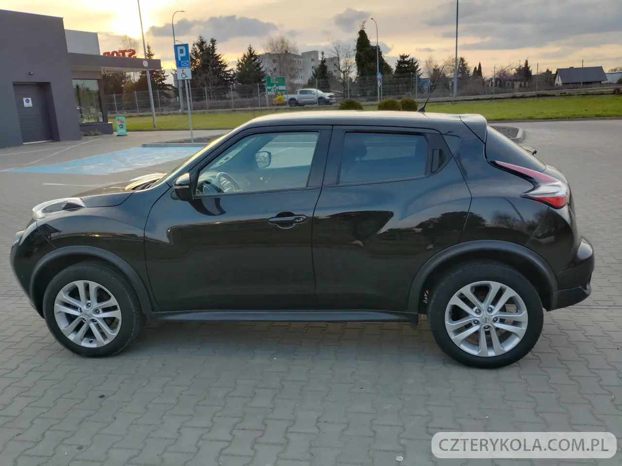 Nissan- Juke- 2016 