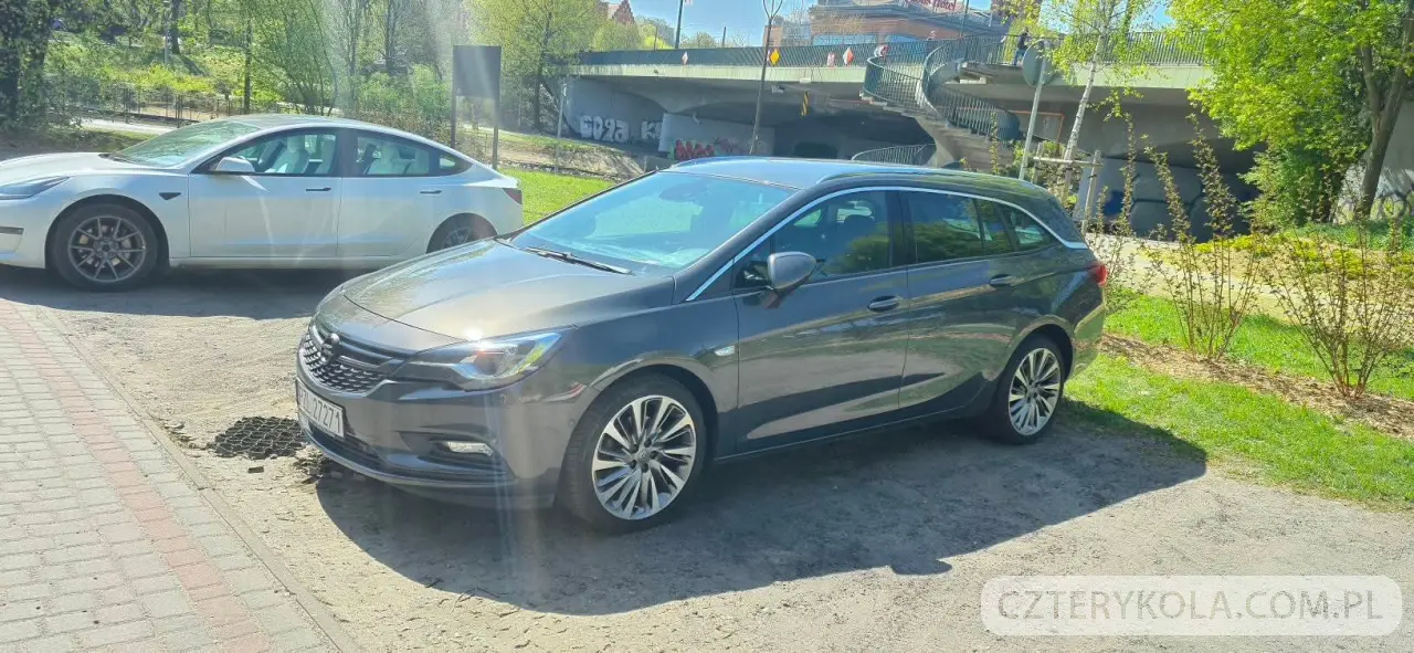 Opel- Astra- 2016 