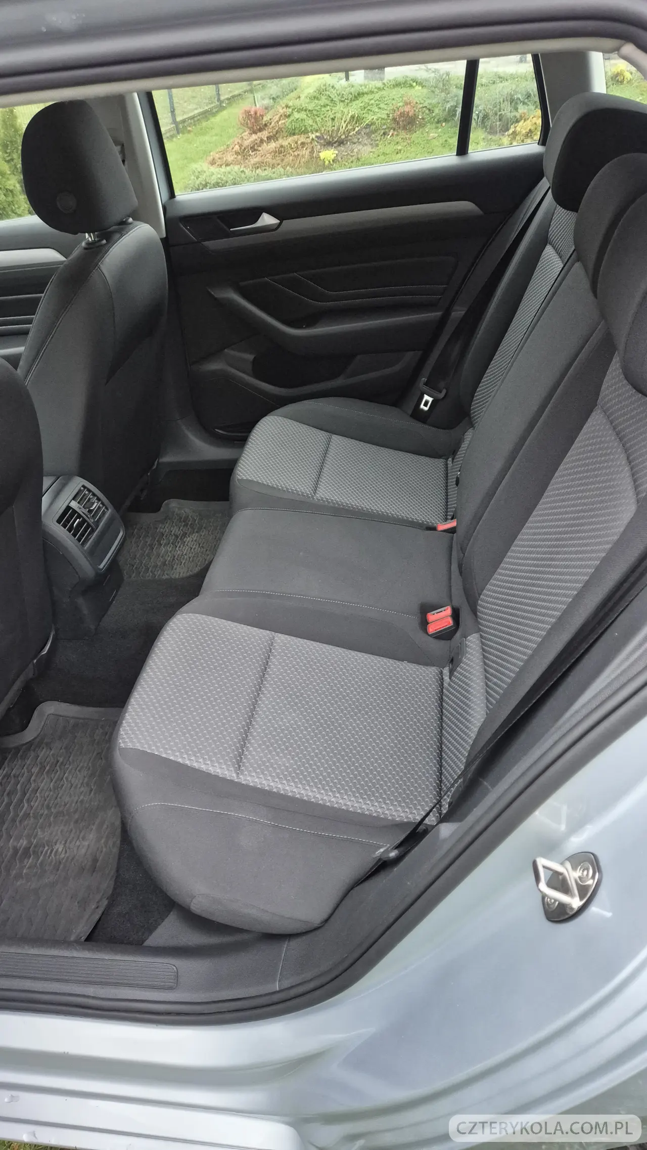 Volkswagen- Passat- 2022 