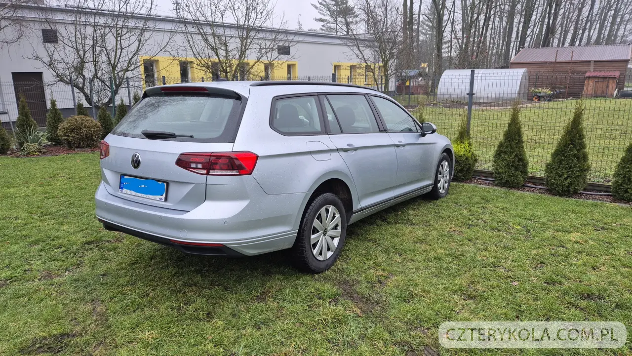 Volkswagen- Passat- 2022 