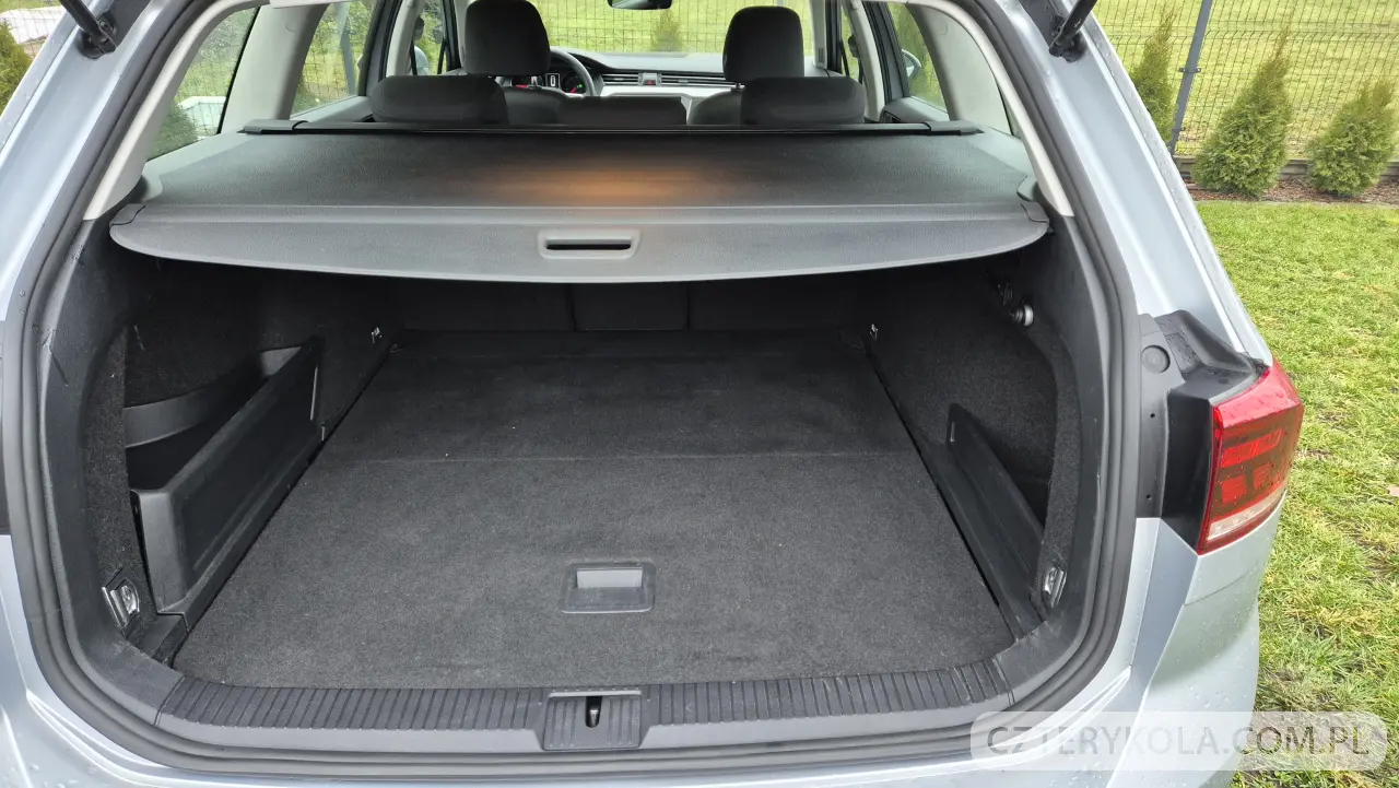Volkswagen- Passat- 2022 