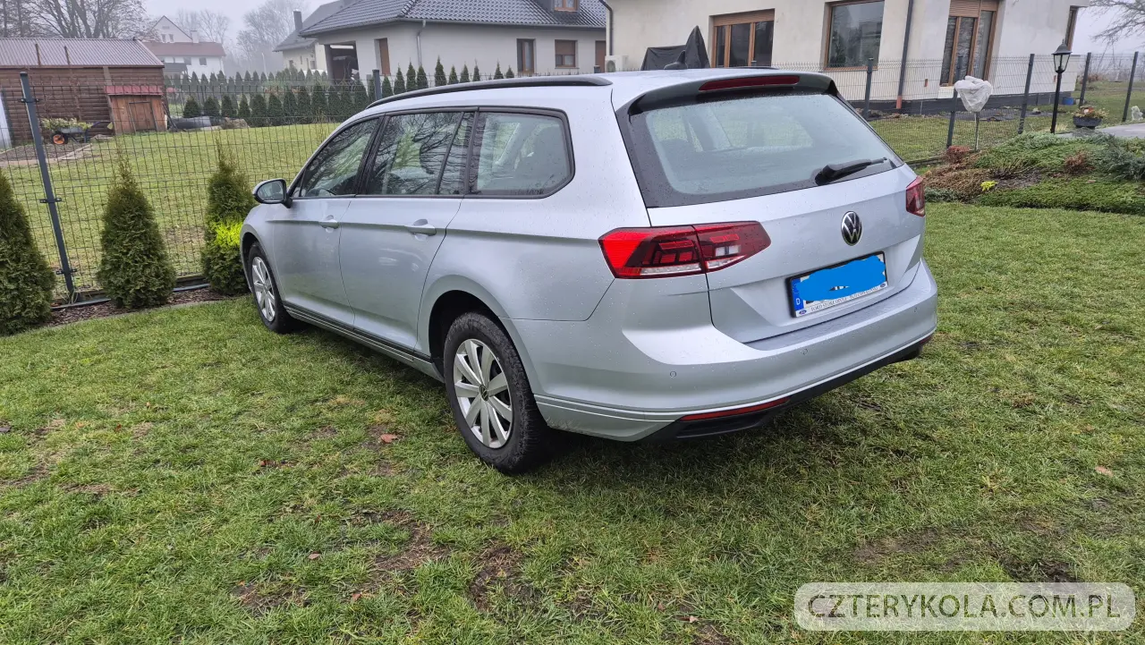 Volkswagen- Passat- 2022 