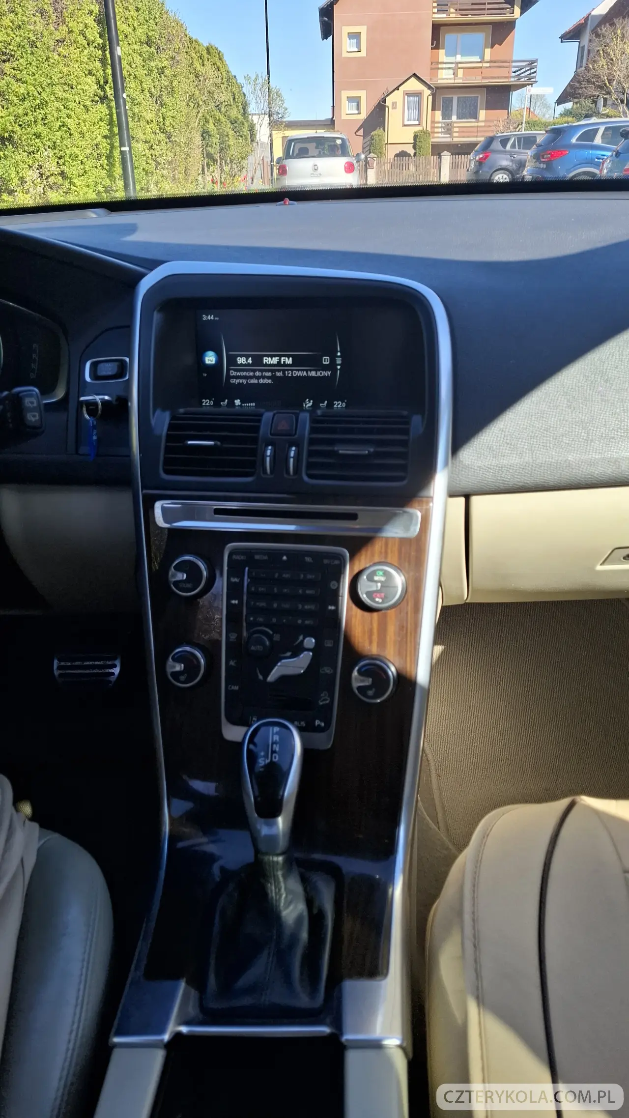 Volvo- XC 60- 2013 