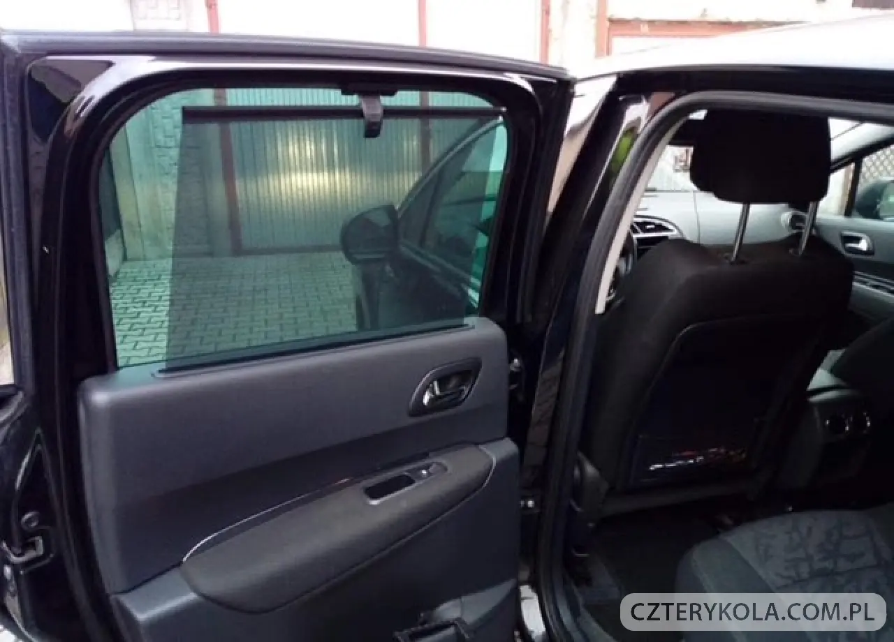 Peugeot- 3008- 2009 