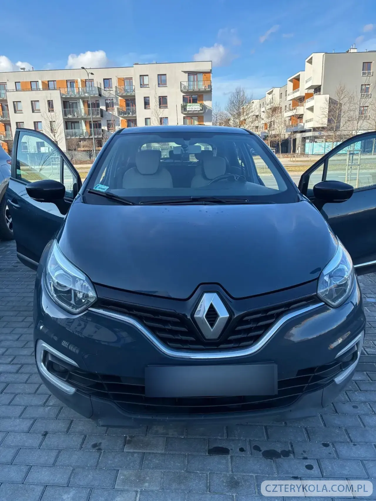 Renault- Captur- 2018 