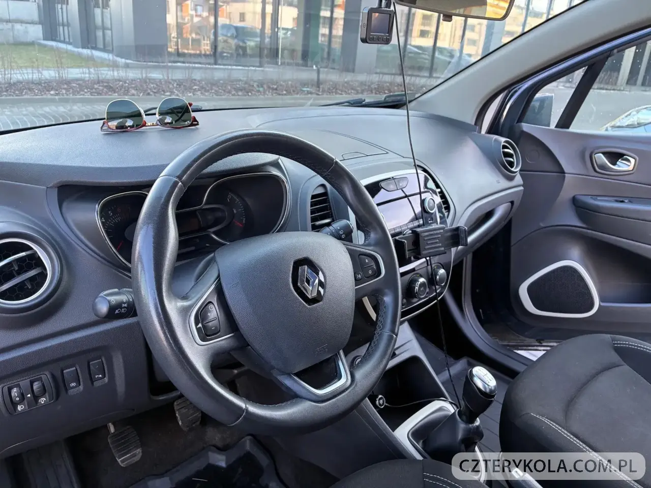 Renault- Captur- 2018 
