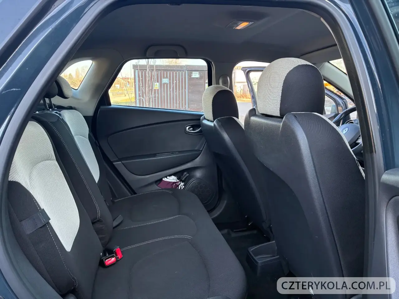 Renault- Captur- 2018 