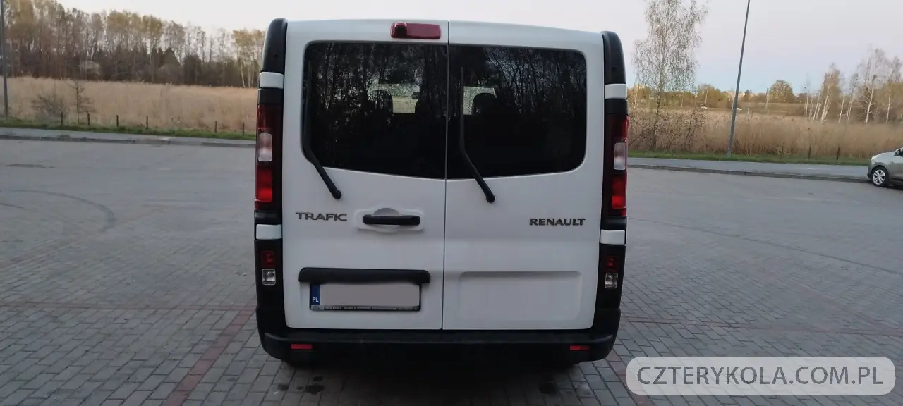 Renault- Trafic- 2015 