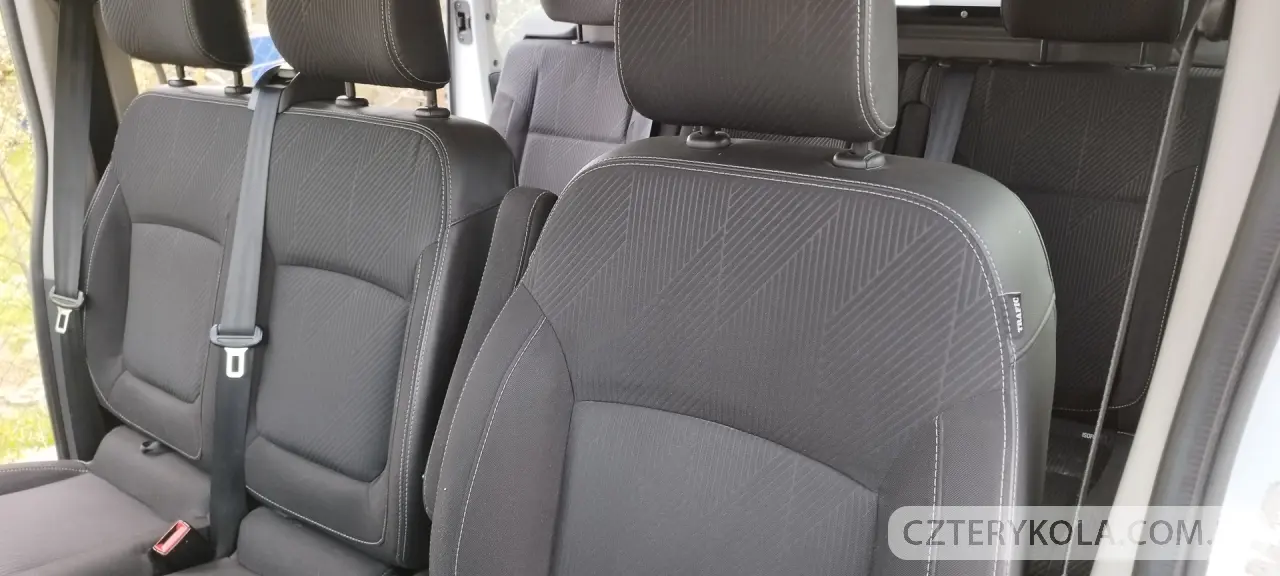 Renault- Trafic- 2015 