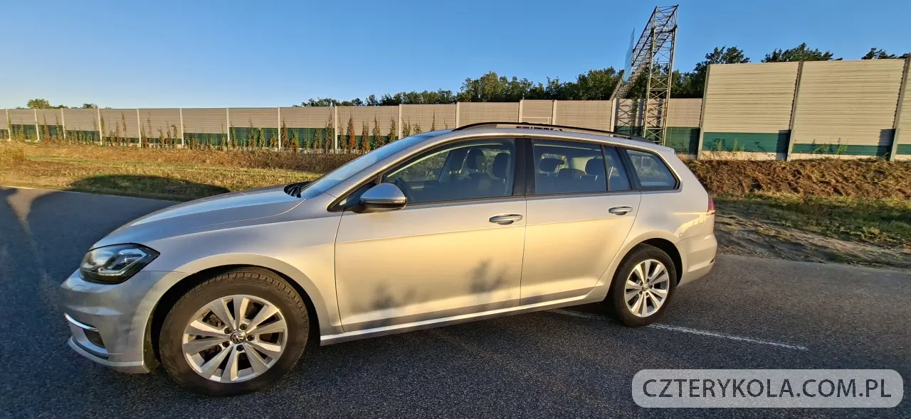 Volkswagen- Golf- 2020 