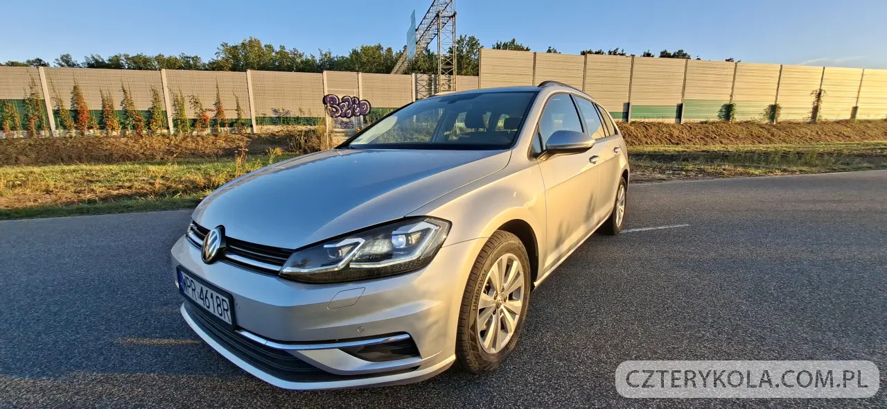 Volkswagen- Golf- 2020 