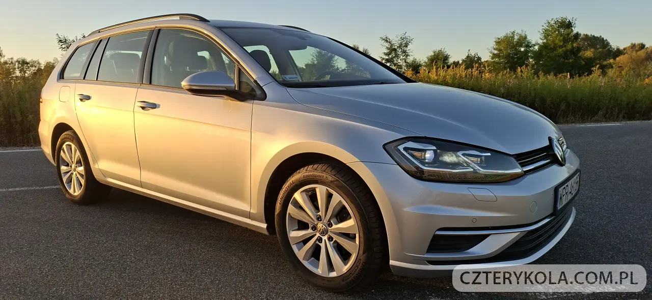 Volkswagen- Golf- 2020 