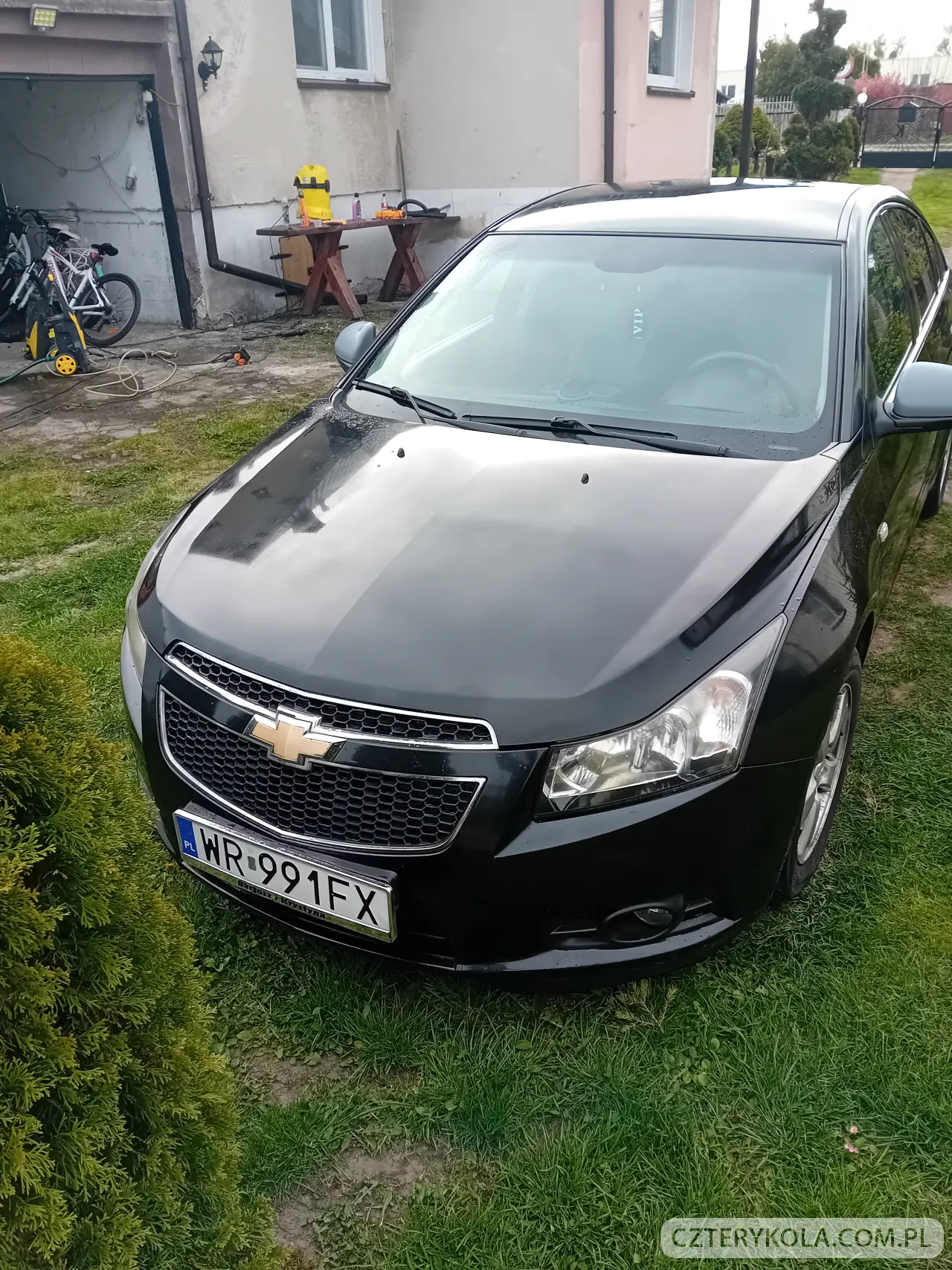 Chevrolet- Cruze- 2010 