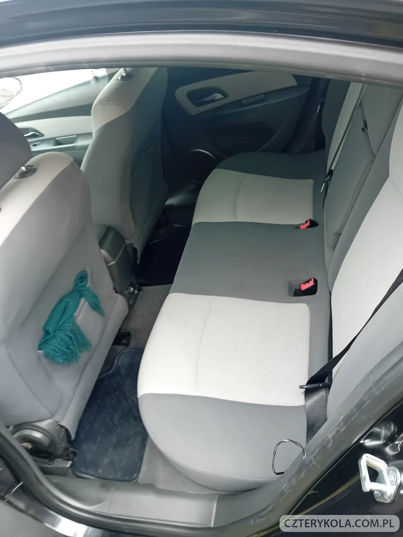 Chevrolet- Cruze- 2010 