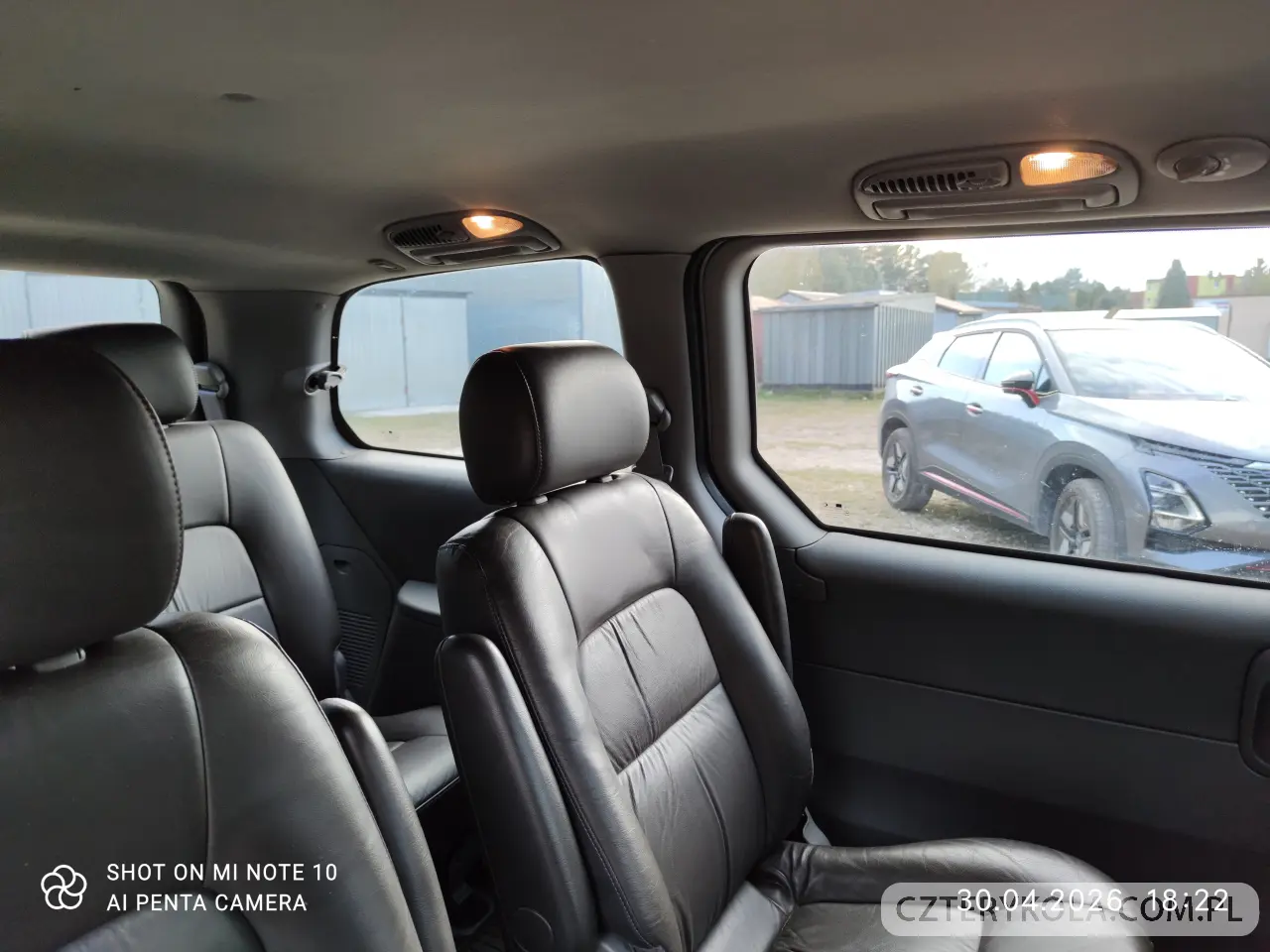 Kia- Carnival- 2002 