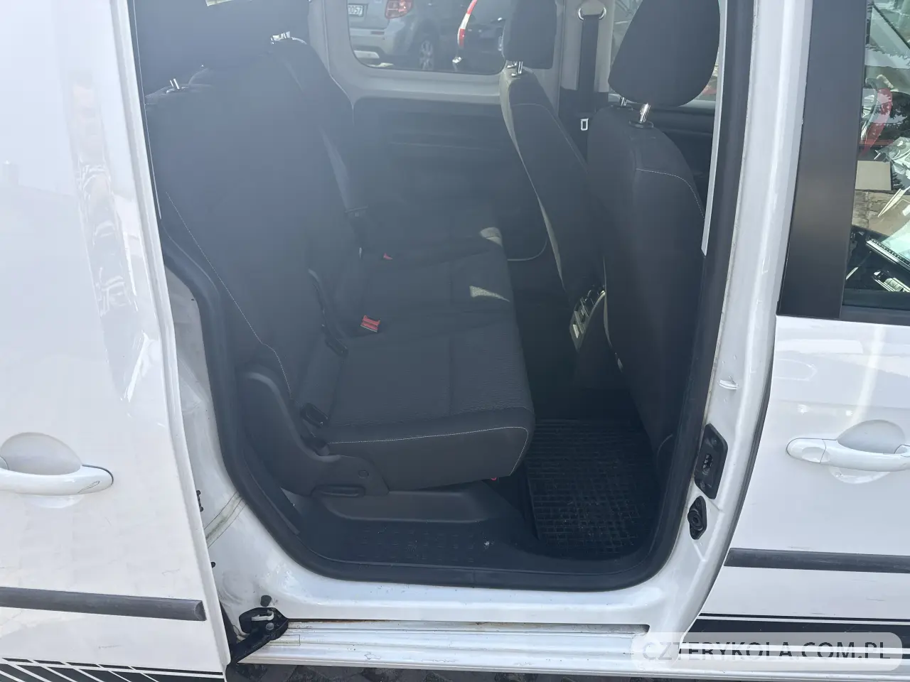 Volkswagen- Caddy- 2016 