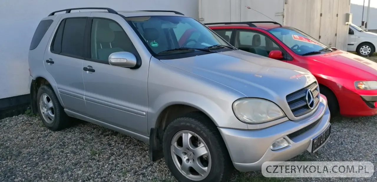 Mercedes-Benz- ML- 2002 
