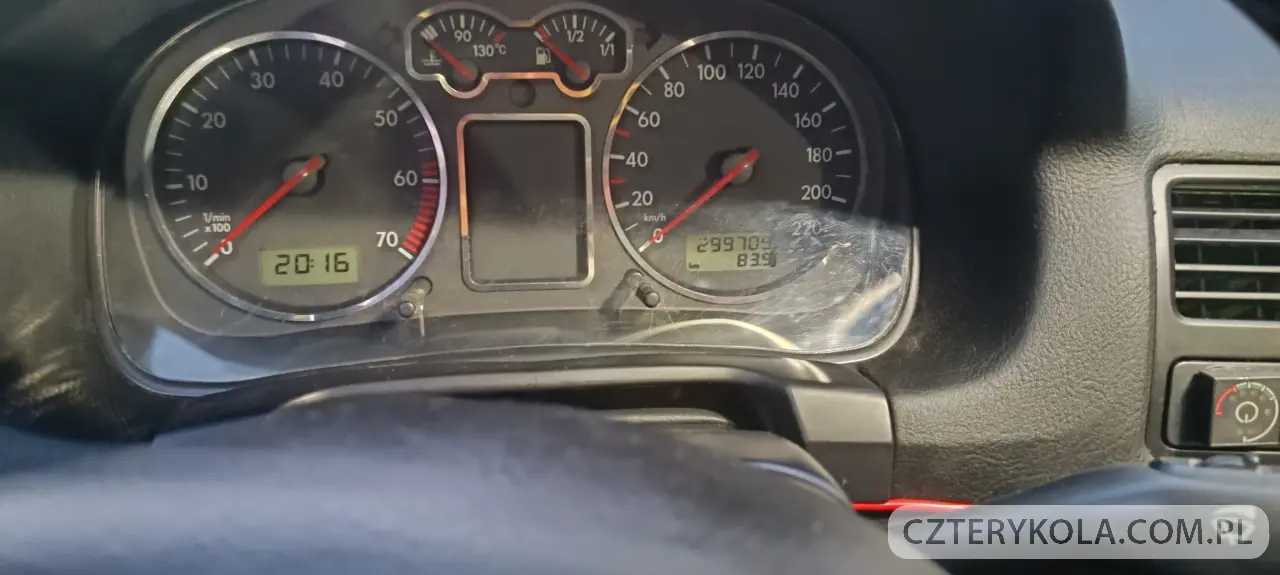 Volkswagen- Golf- 2001 