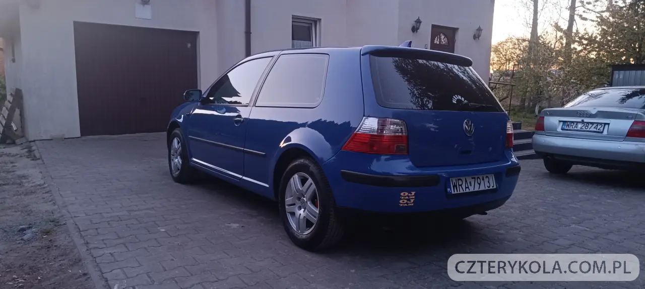 Volkswagen- Golf- 2001 