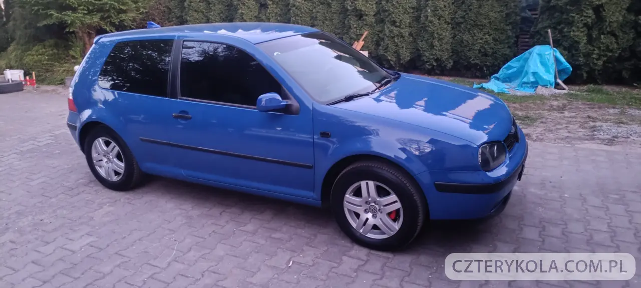 Volkswagen- Golf- 2001 