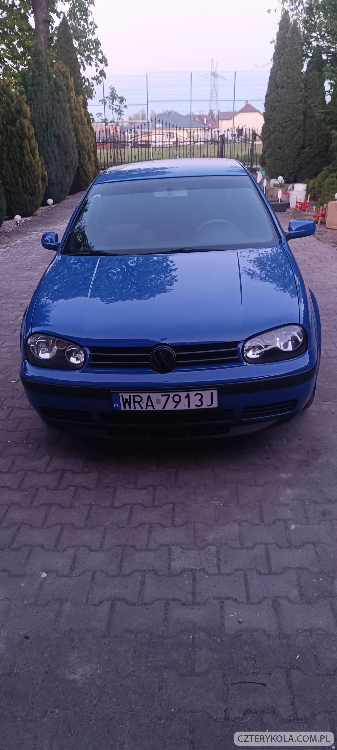 Volkswagen- Golf- 2001 