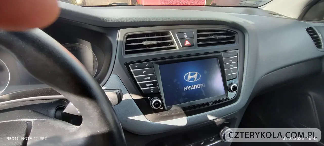 Hyundai- i20- 2016 
