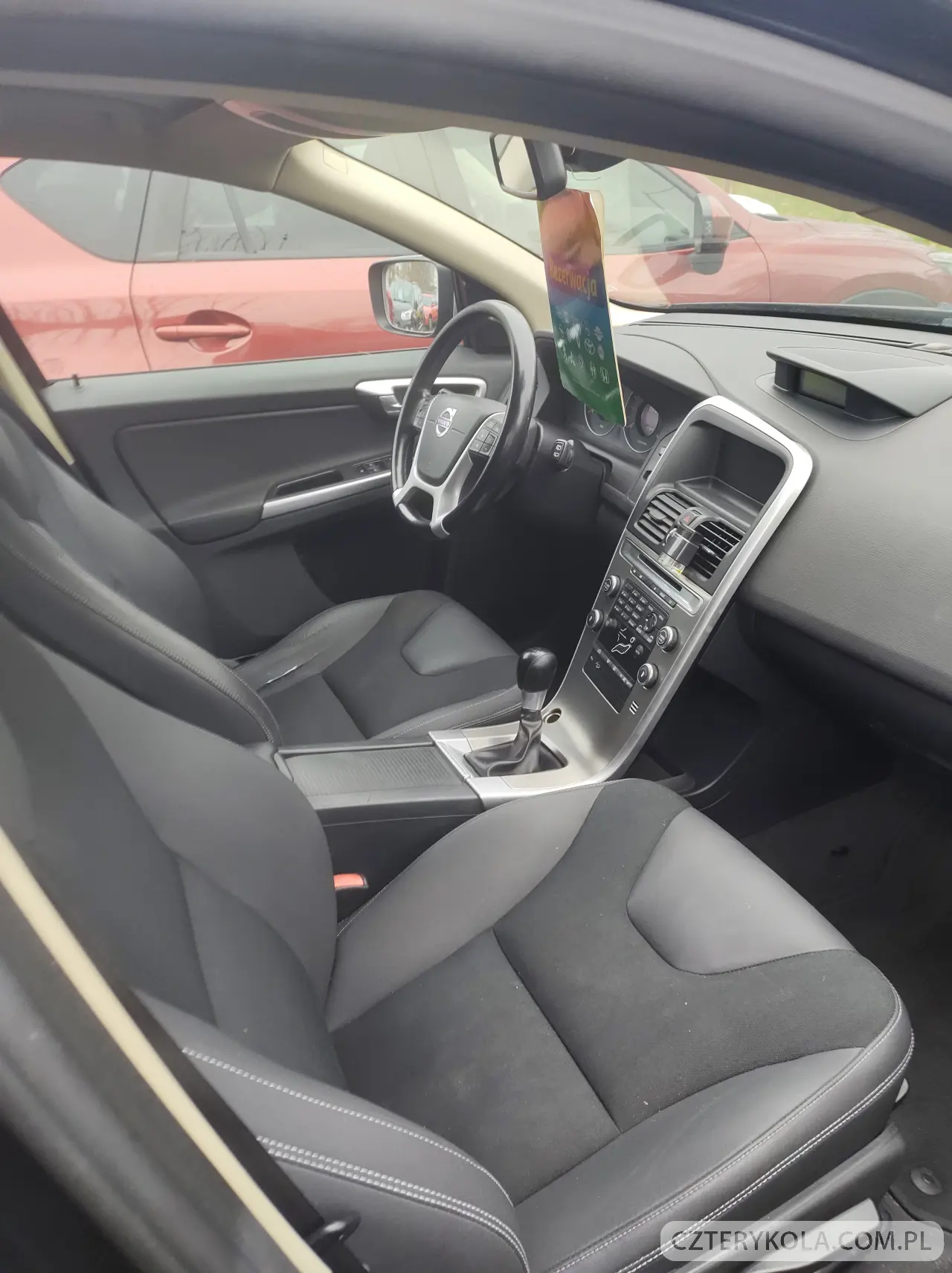 Volvo- XC 60- 2010 