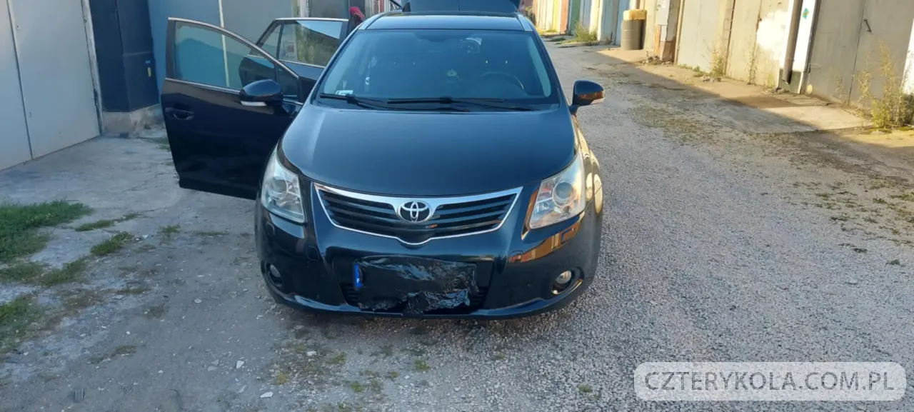 Toyota- Avensis- 2010 