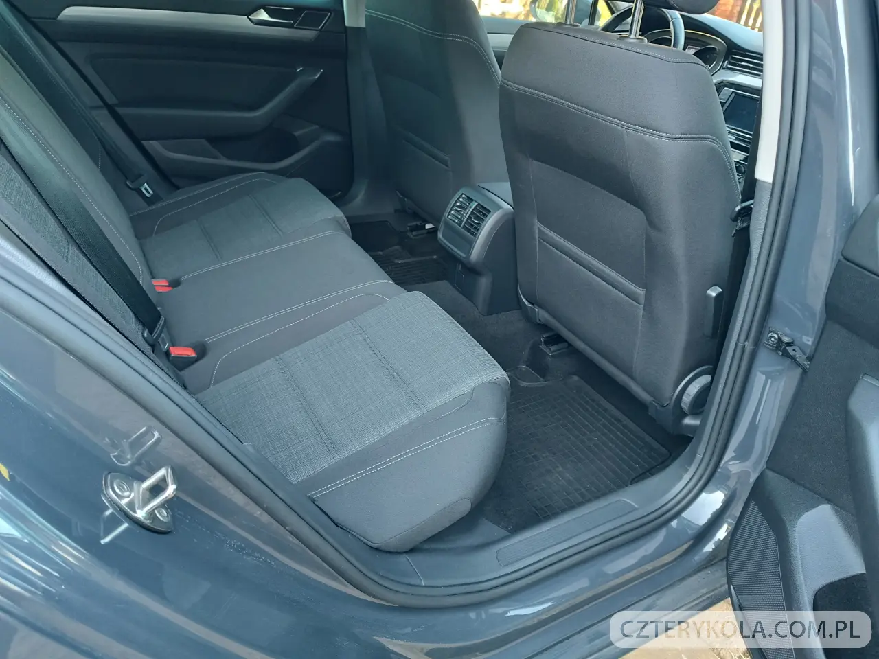 Volkswagen- Passat- 2020 