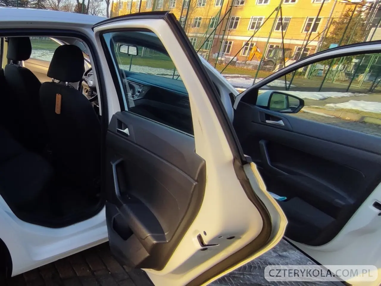 Volkswagen- Polo- 2018 