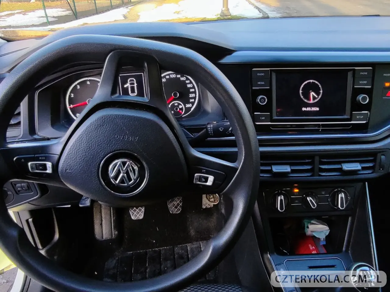 Volkswagen- Polo- 2018 