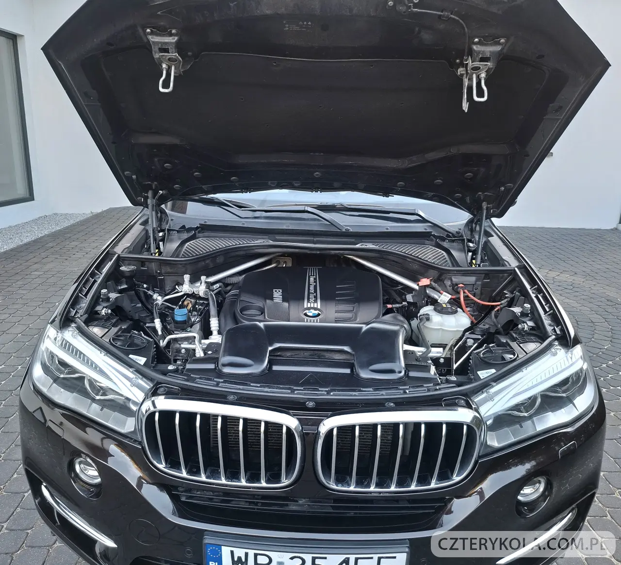 BMW- X5- 2016 